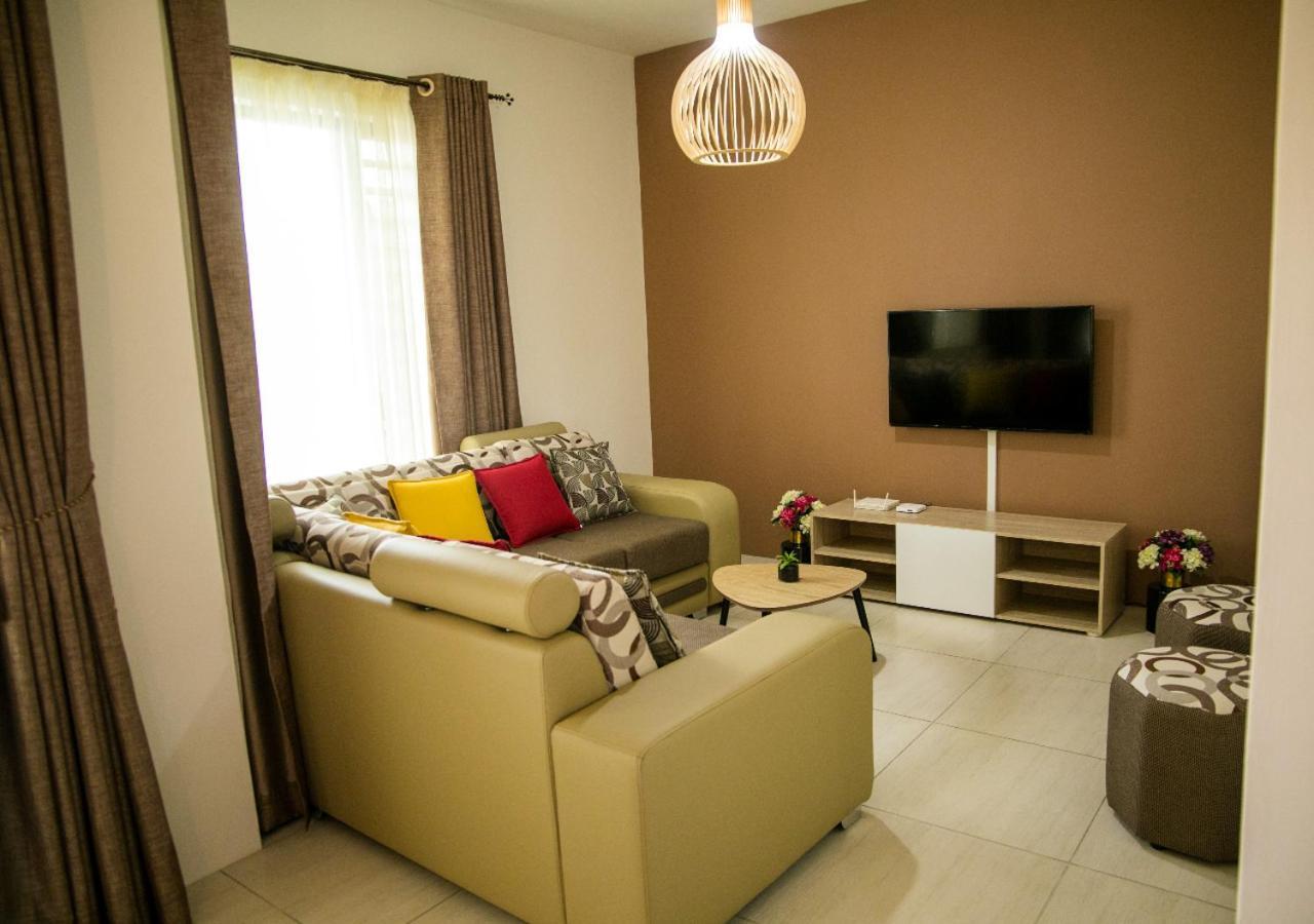 Luxury 2 Bedroom Apartment With Pool - Close To Flic-En-Flac Beach Exterior photo