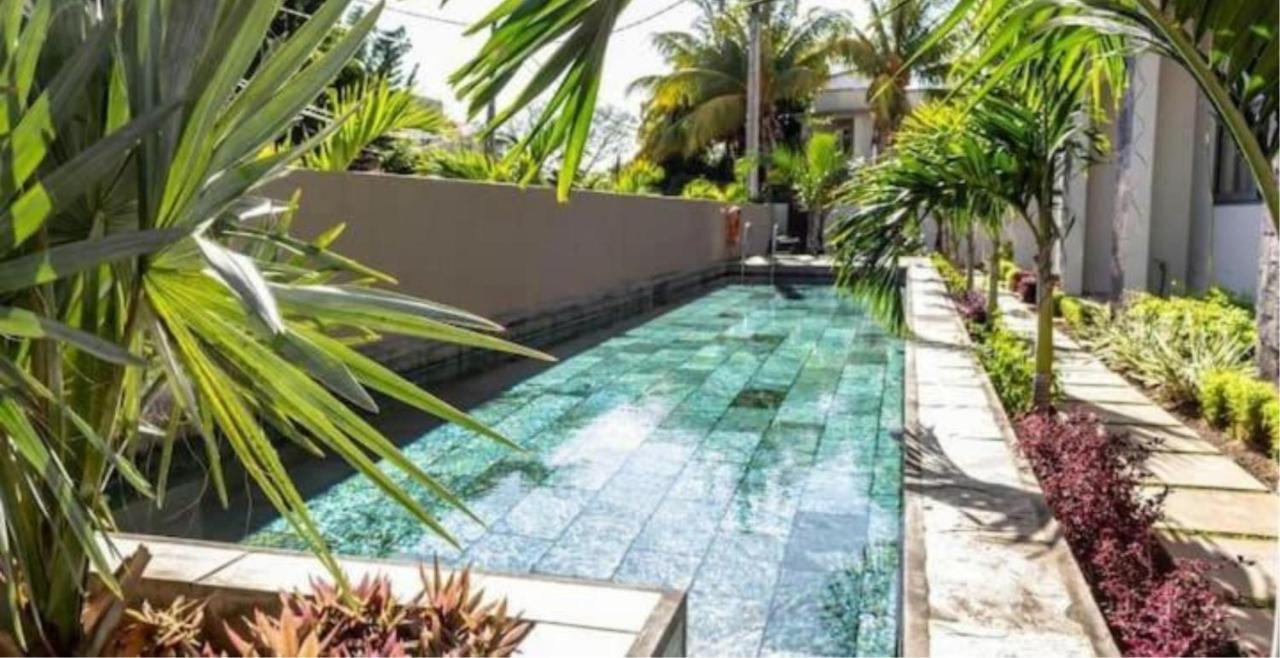Luxury 2 Bedroom Apartment With Pool - Close To Flic-En-Flac Beach Exterior photo